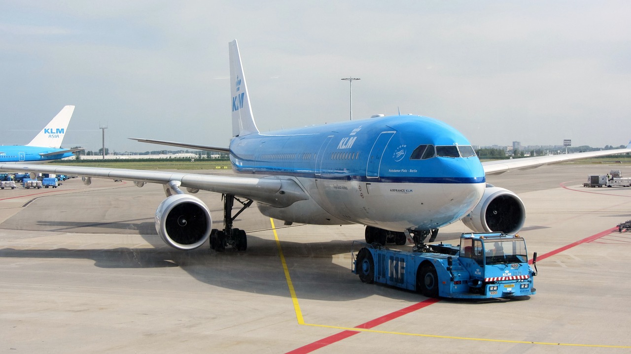 KLM bagaż podręczny wymairy i waga 2020