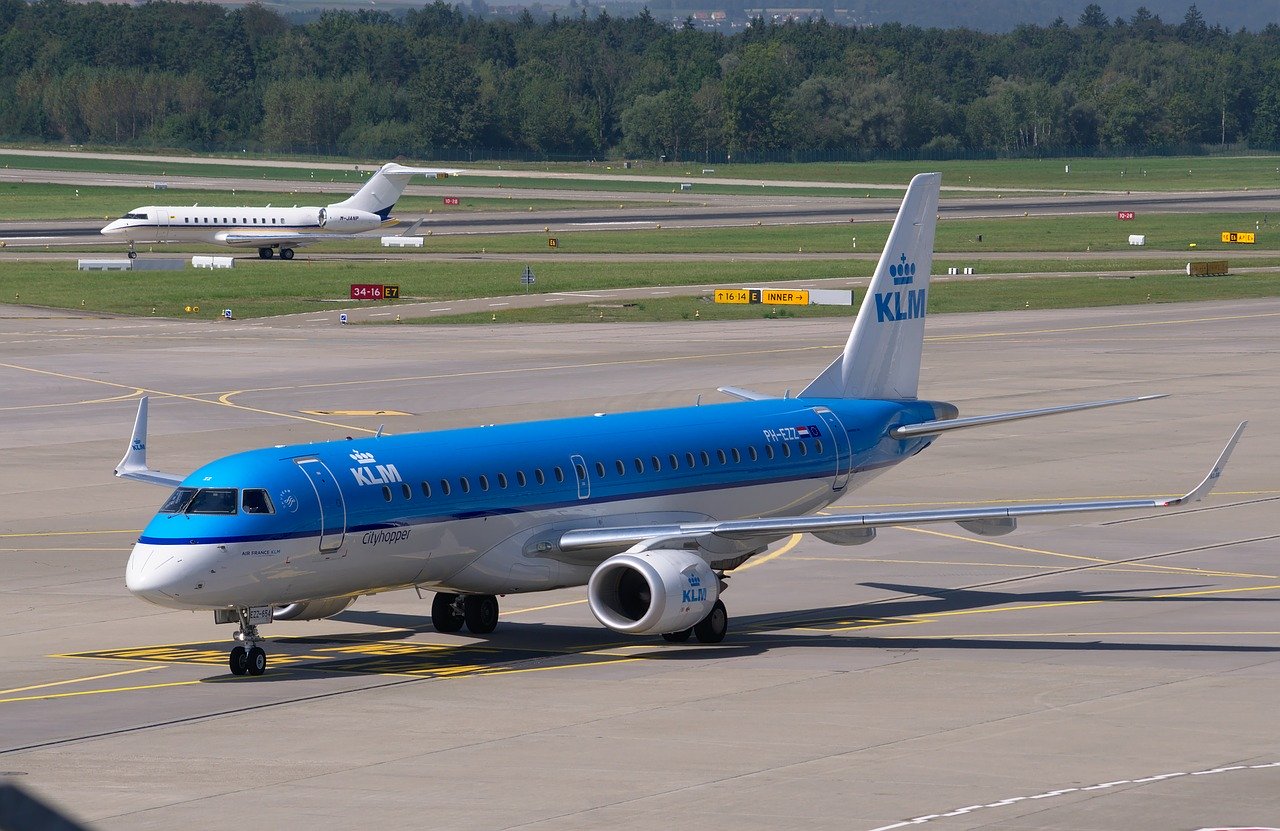 Bagaż podręczny KLM: wymiary i waga 2020